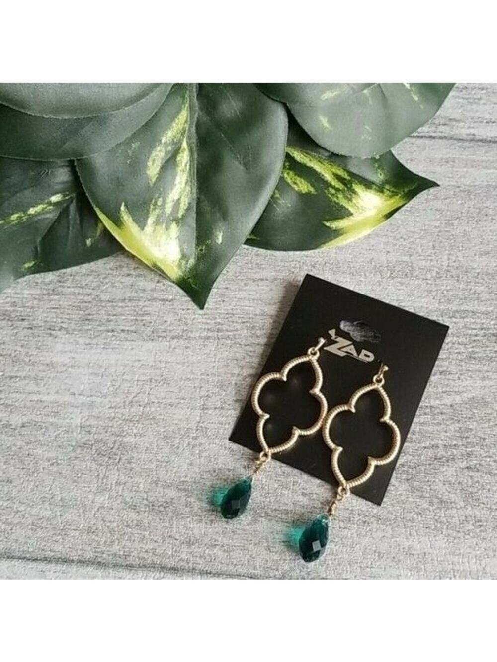 ZAD gold quatrefoil & green bead dangle post earrings NEW